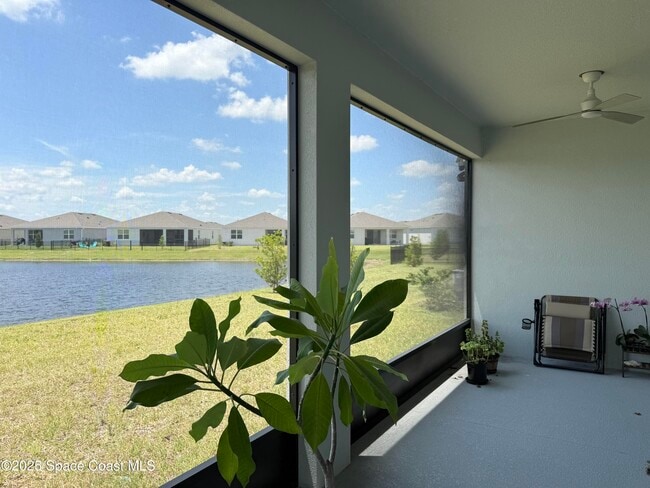 Building Photo - 1566 Criswell Ln SE