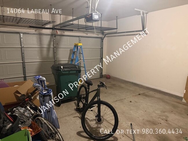 Building Photo - 14064 Labeau Ave