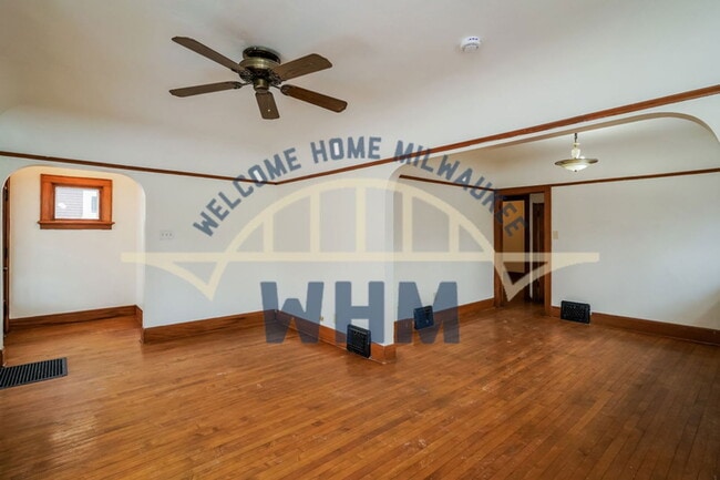 Building Photo - 1603 E Hampshire St