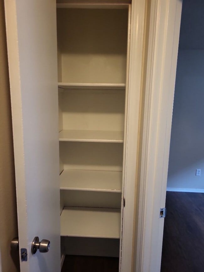 Building Photo - 1st Month FREE! - Detached Garage and fenc...