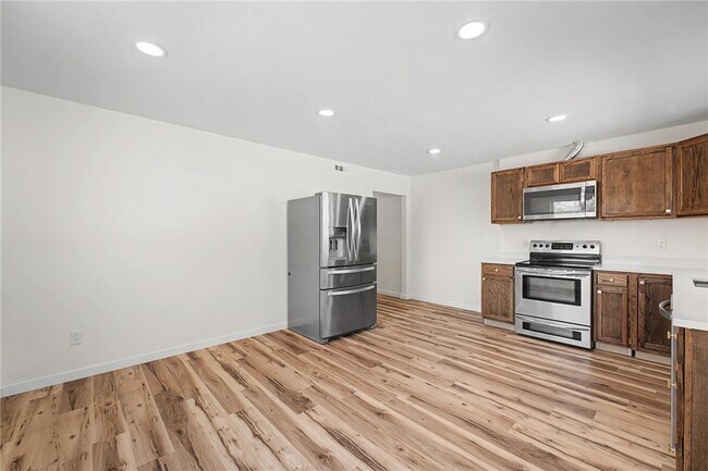 Building Photo - 13497 Walnut Valley Rd