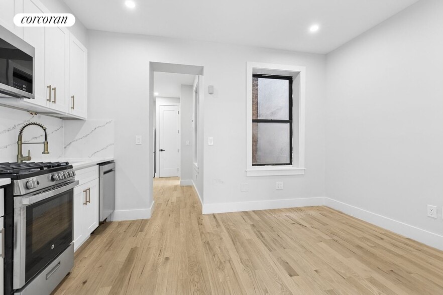 Primary Photo - 206 W 96th St