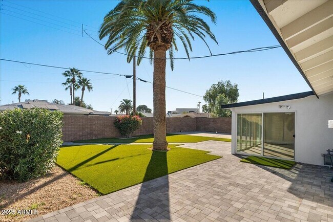 Building Photo - 2623 N 74th Pl