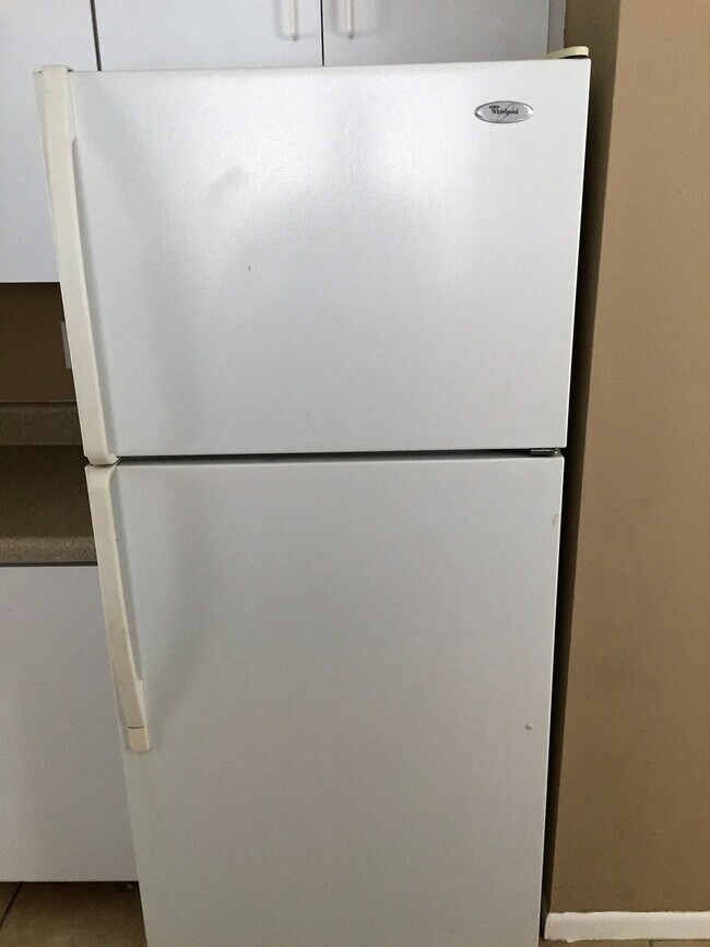 Building Photo - Available NOW! Adorable 2/2 located off of Curry Ford Rd @ Dockside at Ventura Condos w/ awesome ...