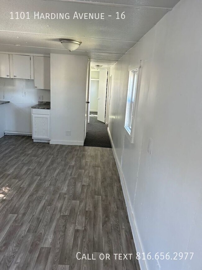 Building Photo - 1101 Harding Ave