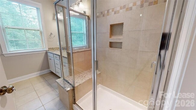 Building Photo - 1220 Madison Towns Ln