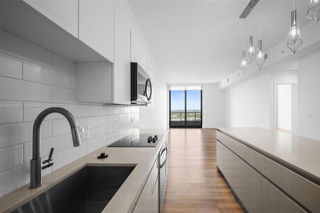 Building Photo - 101 Diplomat Pkwy