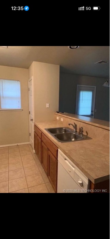 Building Photo - 3408 E Emmitsburg Pl