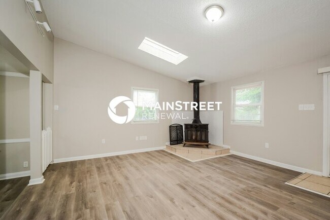 Building Photo - 3 Bedroom Pet-Friendly Home in St. Louis, MO with Main Street Renewal