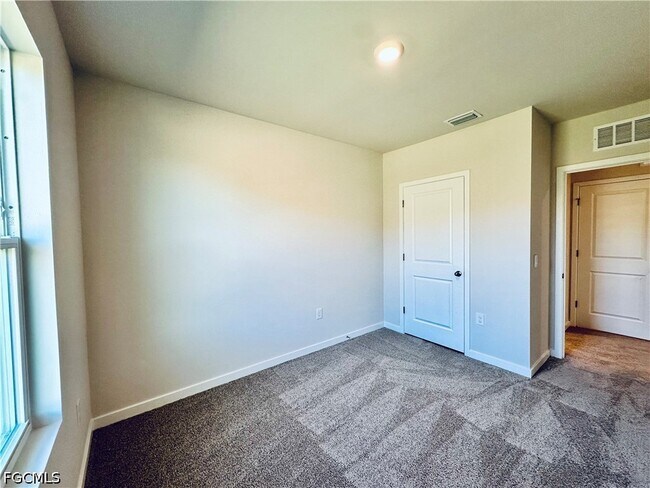 Building Photo - 8471 Everly Preserve Dr