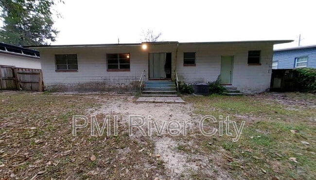 Building Photo - 7473 Greenway Dr