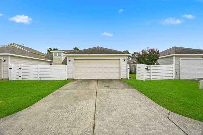 Building Photo - 20967 Young Meadows Way