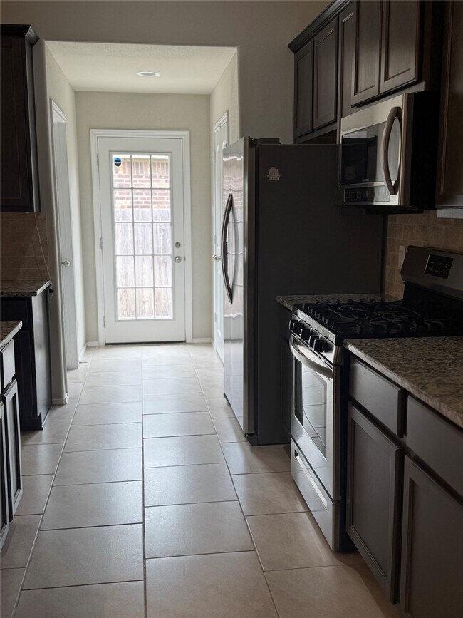 Building Photo - 4606 Terrazza Verde Dr