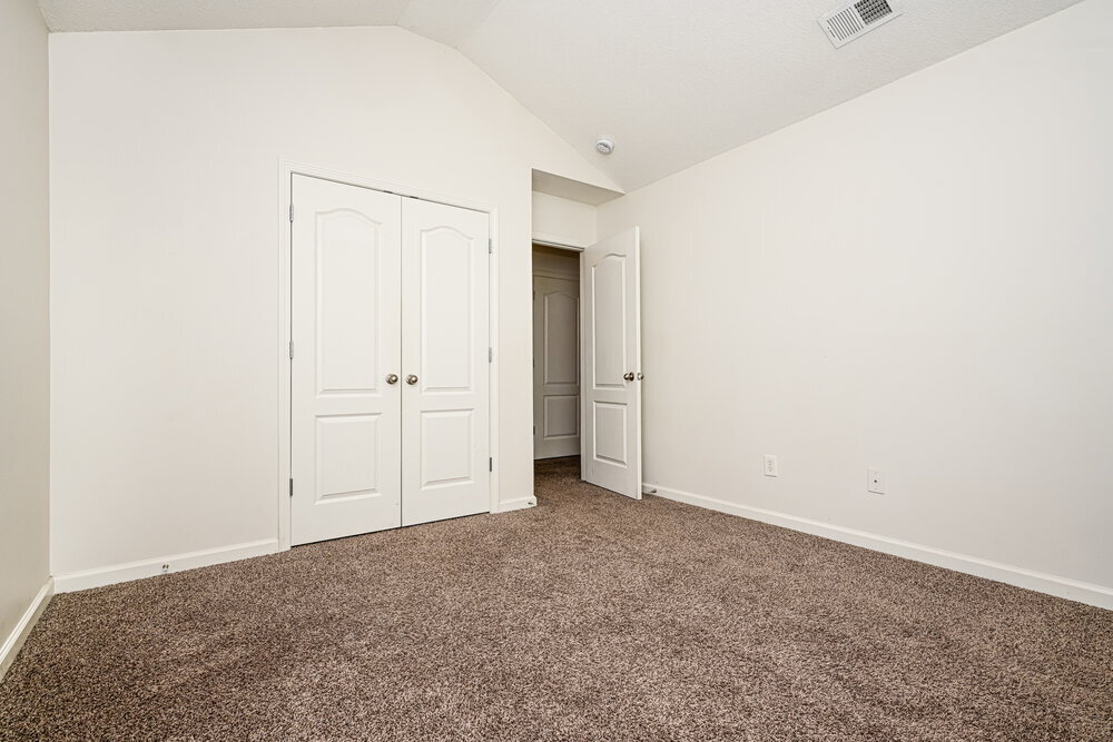 Building Photo - 3102 Delaware Loop