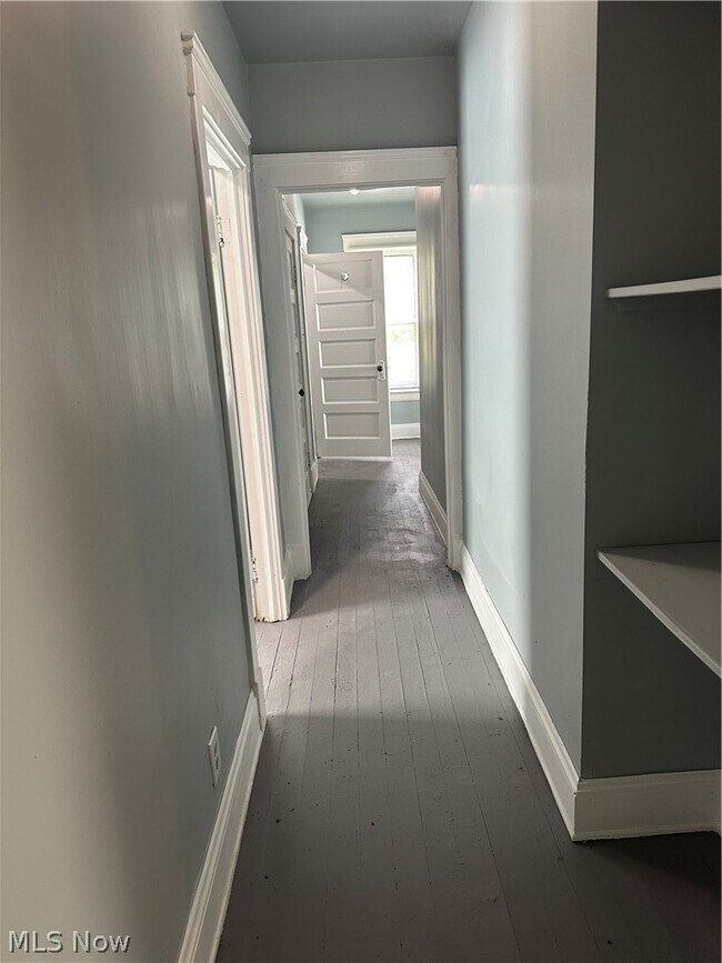 Building Photo - 3636 E 55th St