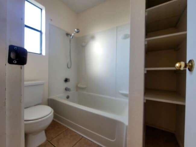 Building Photo - Horseshoe Cir, 1760