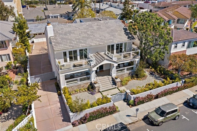 Building Photo - 450 Cliff Dr