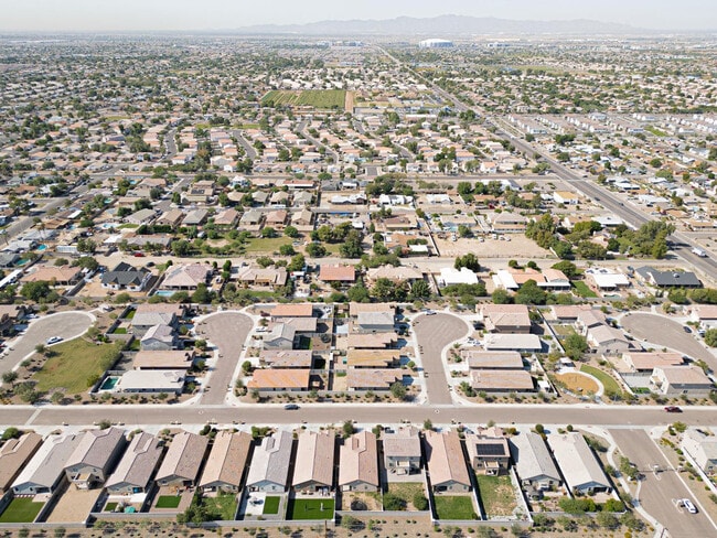 Building Photo - 23060 E Sonoqui Blvd