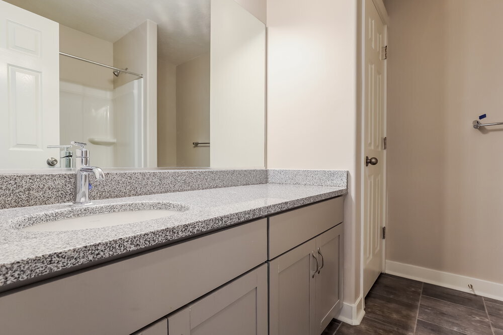 Building Photo - 5093 Summerdale Dr