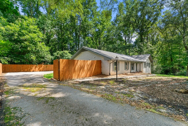 Building Photo - 1300 Milstead Ave NE