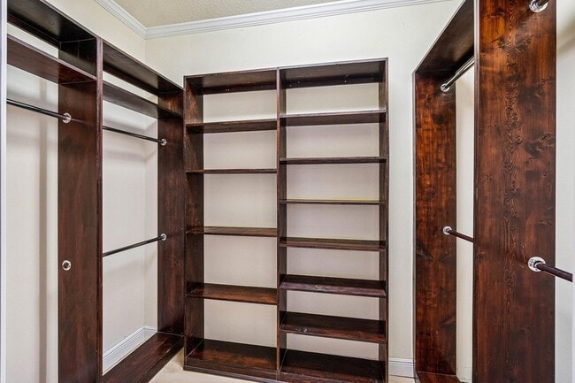 Building Photo - 10509 Vignon Ct