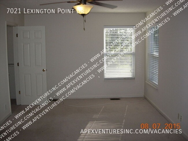 Building Photo - 7021 Lexington Point Dr