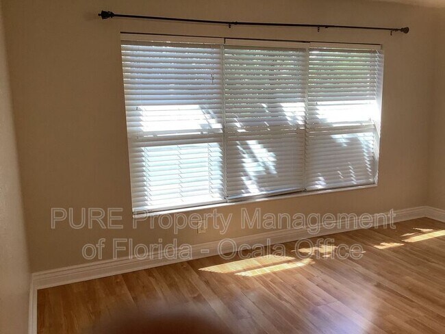 Building Photo - 5600 SW 44th Rd
