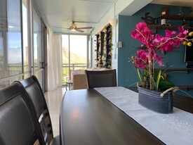 Building Photo - 2575 Kuhio Ave