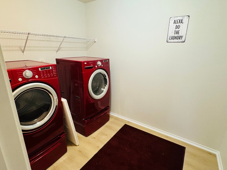 Building Photo - 12803 Capri