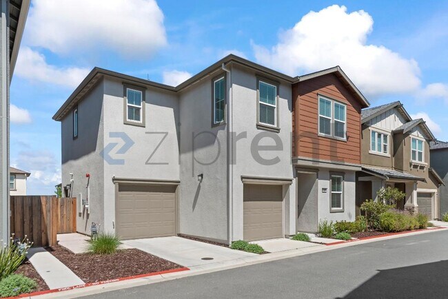 Building Photo - 109 Tranquil Ln