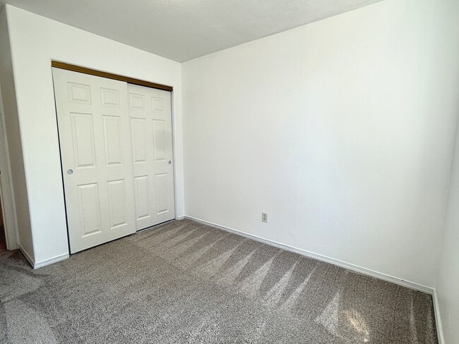Building Photo - 8807 N Tyndall Ave