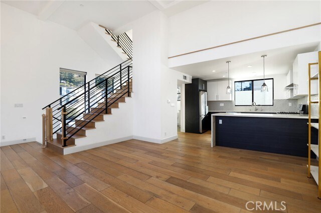 Building Photo - 2400 Glendale Ct