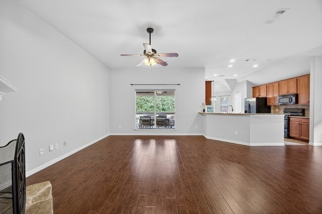 Building Photo - 8216 Shasta Dr