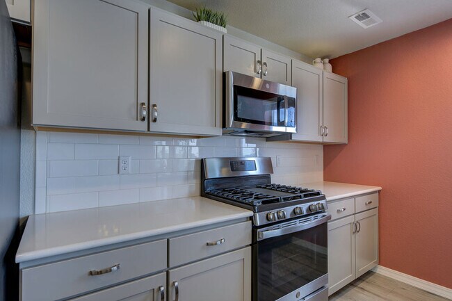 Building Photo - 11140 Feliz Wy