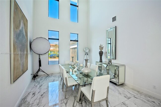 Building Photo - 17110 Reserve Ct