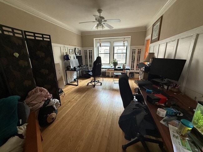 Interior Photo - 2523-29 Webster