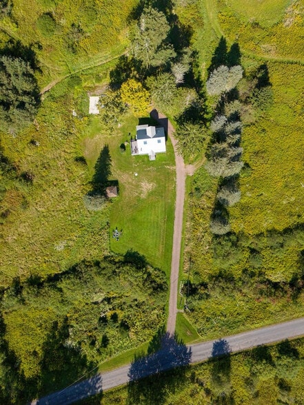 Building Photo - 2697 Chambers Hollow Rd