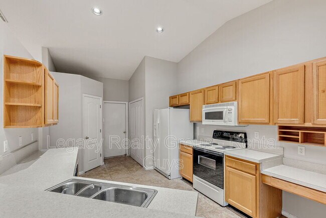 Building Photo - 12312 Harbor Winds Dr N