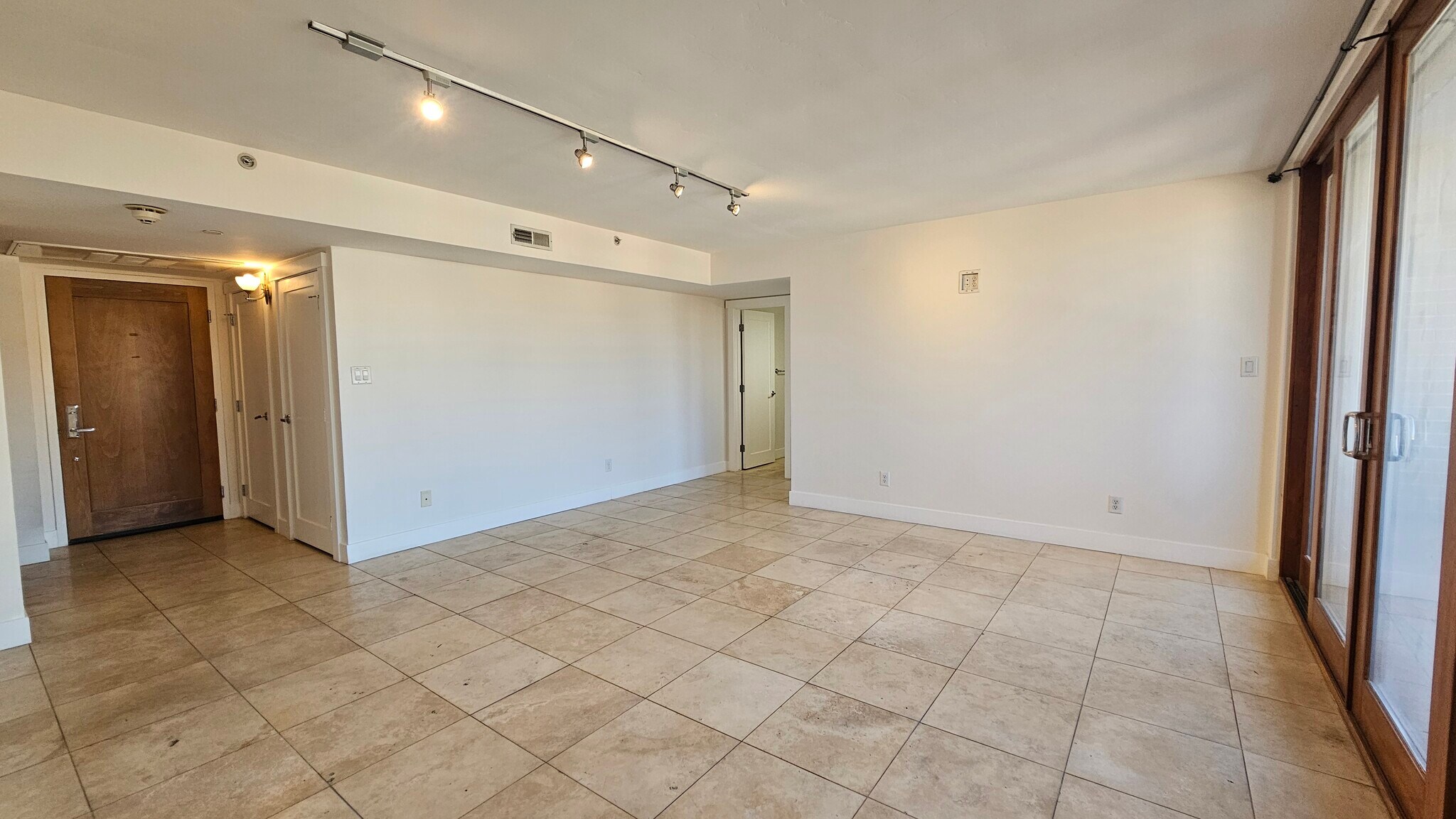 Building Photo - 230 E 300 S