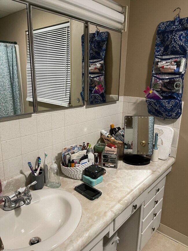 Bathroom - 391 Protzman St