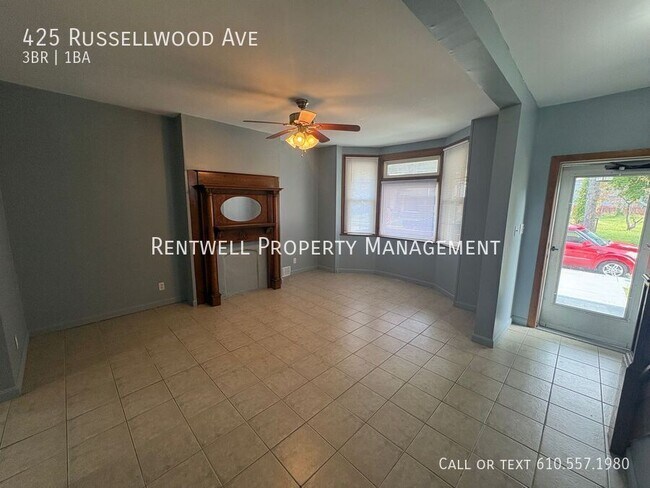Building Photo - 425 Russellwood Ave