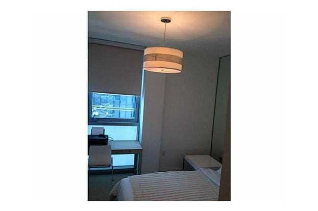 Building Photo - 17001 Collins Ave