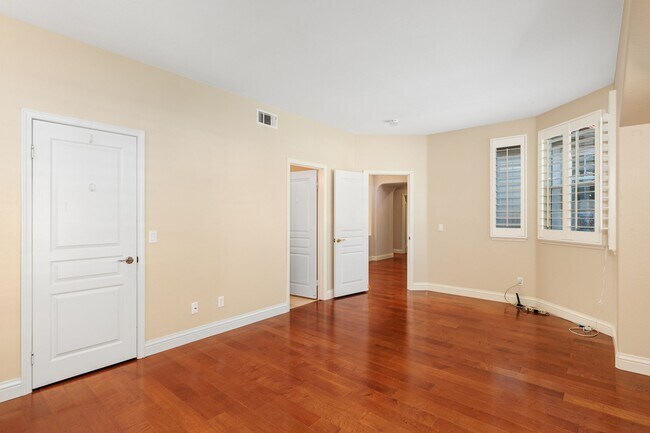 Building Photo - 6661 Curlew Terrace
