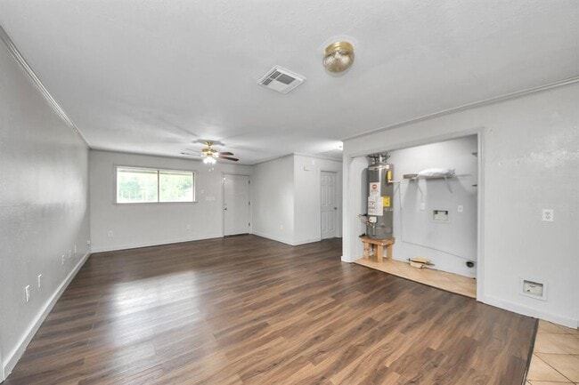 Building Photo - 914 Kress St