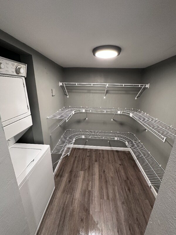 Building Photo - 2110 7th St