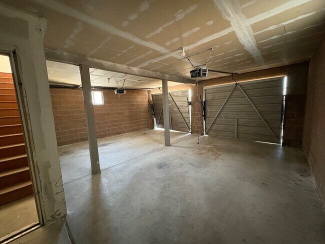 Building Photo - 41181 Wide Awake Ranch Rd