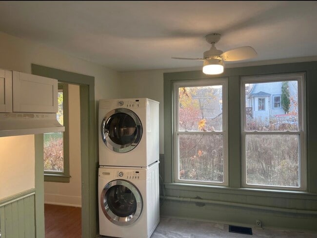 Building Photo - 78 Webster Ave