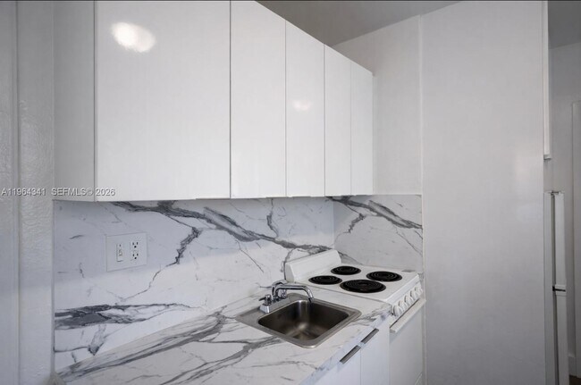 Building Photo - 5305 Biscayne Blvd