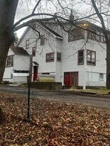 Building Photo - 1060 Danby Rd