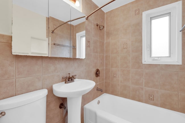 Building Photo - 10411 Montrose Ave